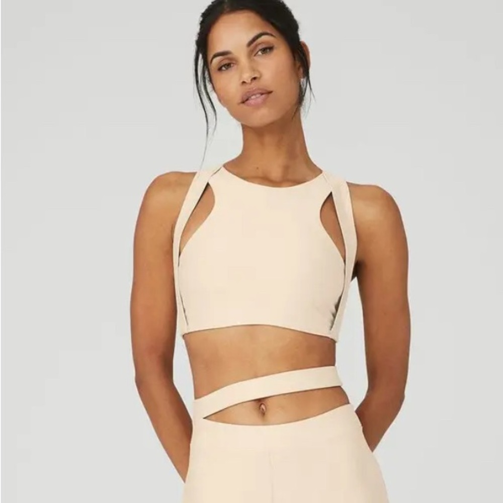 ISO Alo Airlift All Access Bra in Macadamia XS